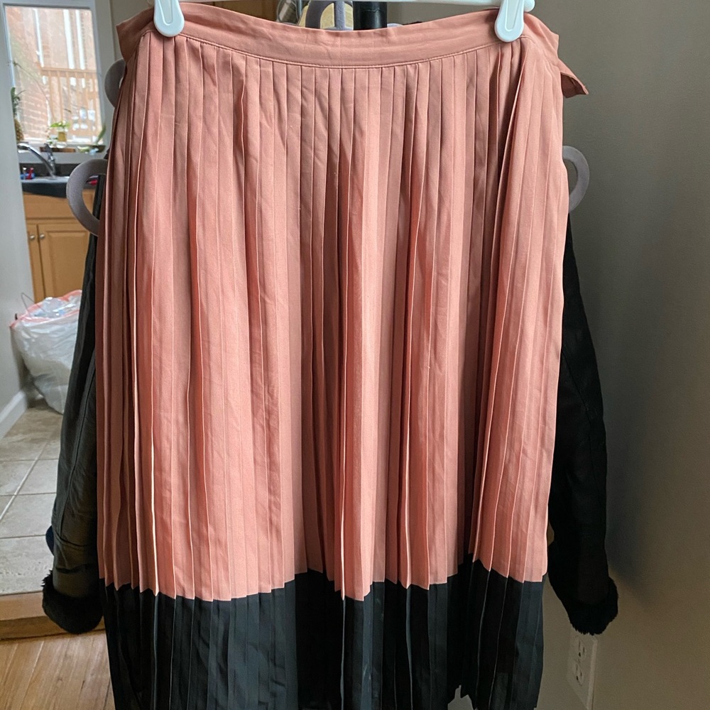 Forever 21 skirt